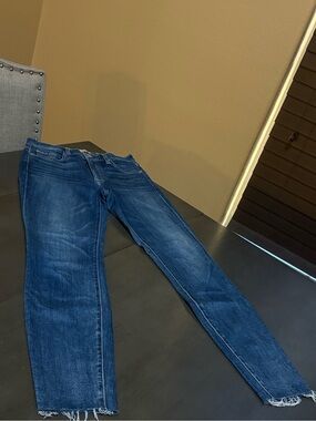7  For All Mankind B(Air) - The High Waist ankle  Jeans-  Size  28